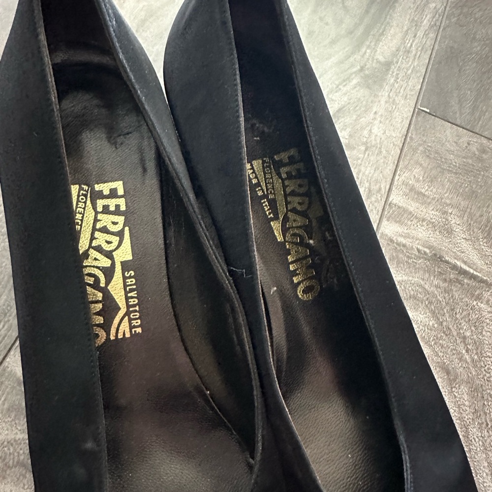 Vintage Ferragamo heels